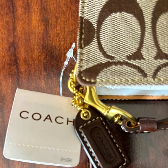 NEW Coach Signature Brown and Tan iPod Case Holder NWT - Picture 9 of 11